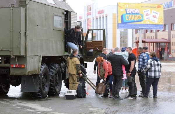 В Тюменской области в трех населенных пунктах начали эвакуацию из-за паводка