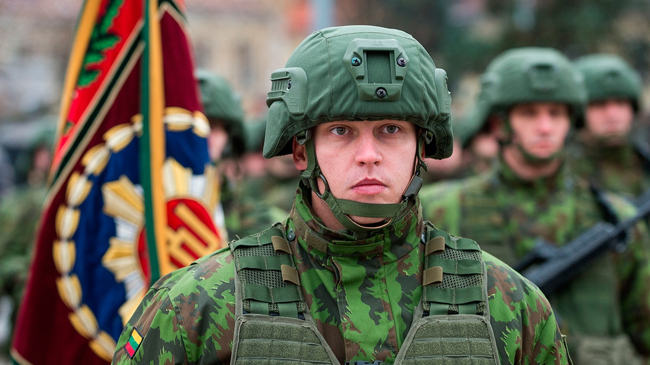 FT: Литва готова отправить солдат на Украину